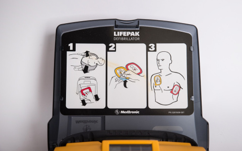 Defibrylator Lifepak CR plus Defibrylator Lifepak CR plus
